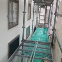 施工中